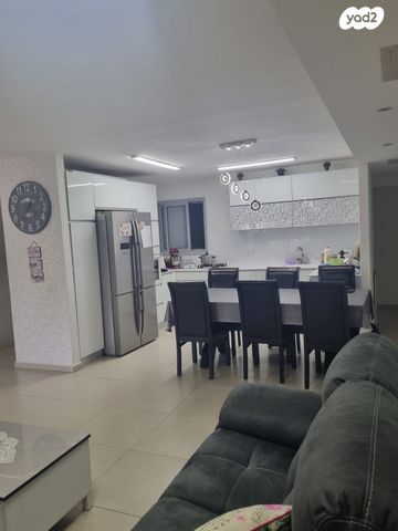 דירה, הזמיר 22, המרכז, קרית אונו