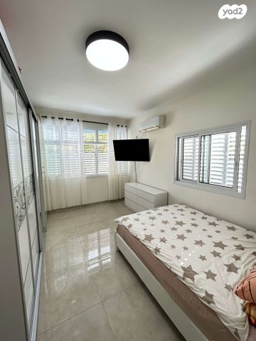 דירה, קרן היסוד 76, מרכז העיר, סביניה, הוותיקה, קרית ביאליק