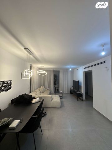 יצחק שמיר 10