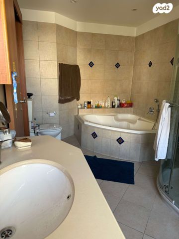 דירה, לויד ג'ורג' 3, לב תל אביב, לב העיר צפון, תל אביב יפו