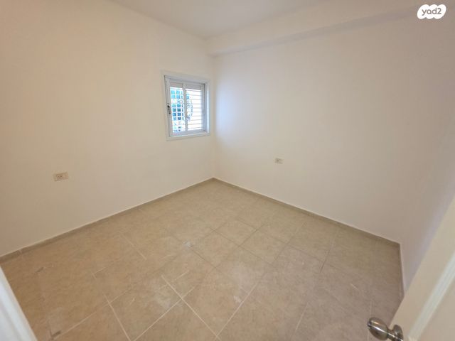 דירה, יהושע רבינוביץ 26, בן גוריון, חולון