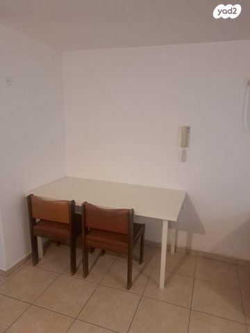 דירה, מזל עקרב 5, מתחם 11, הוד השרון