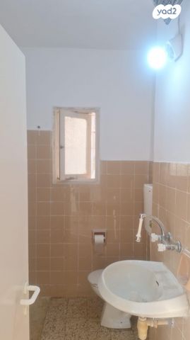 דירה, שברץ 22, לסטר/רבוצקי, רעננה