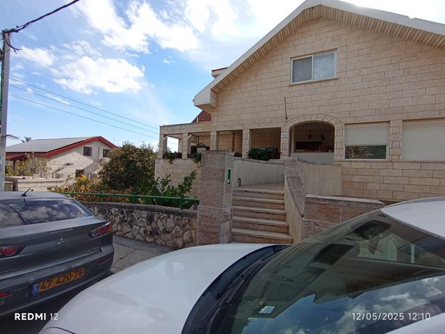 דירה, יהונתן 12, אלעזר, אלעזר