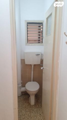 דירה, שברץ 22, לסטר/רבוצקי, רעננה