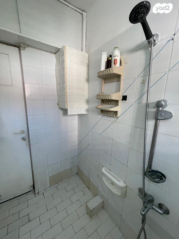 דירה, שלום צלח 45, עמישב, פתח תקווה