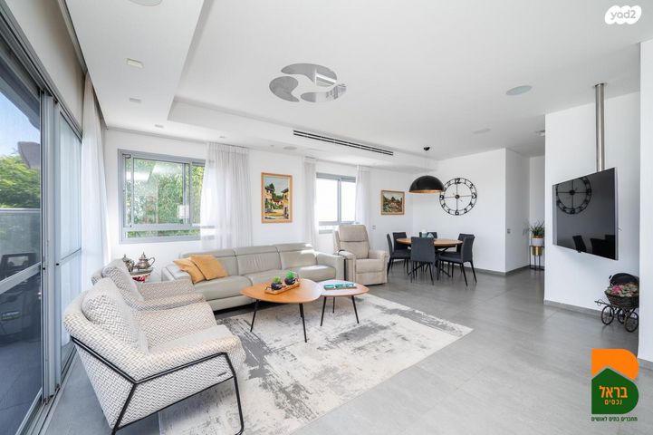 גג/ פנטהאוז, מול היקב, זכרון יעקב