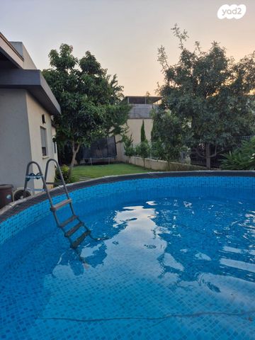 בית פרטי/ קוטג', חיננית