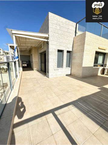 גג/ פנטהאוז