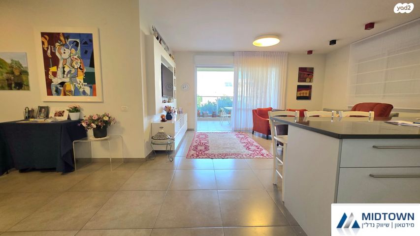 דירה, הכרמל, כפר סבא