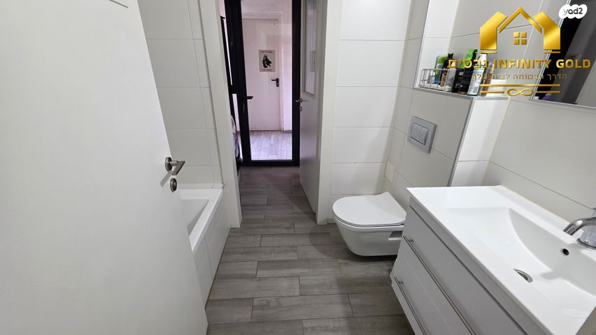 דירת גן, יקינטון 14, הפרחים, חריש