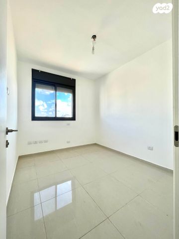 דירה, נווה זמר, רעננה