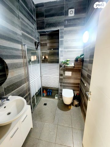 בית פרטי/ קוטג', שדרות בפארק, שדרות