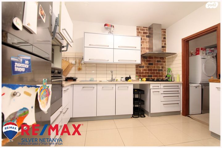 דירה, הנופר, קרית השרון, נתניה