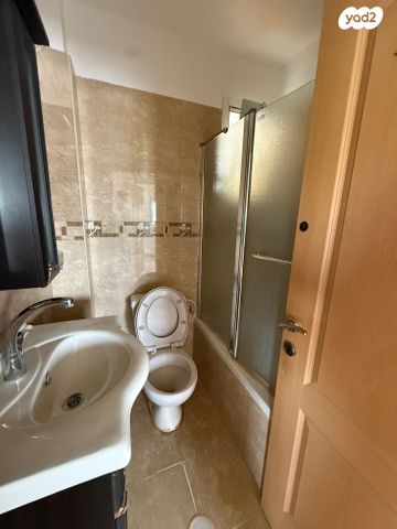 דירה, אהרון לובלין, גני אביב, לוד