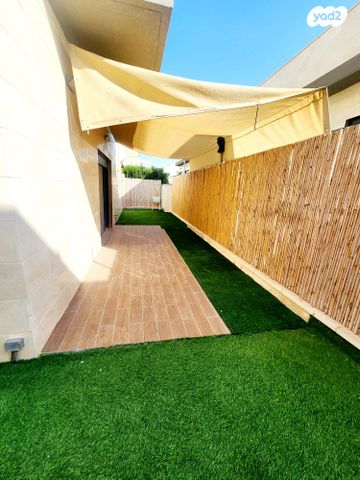 בית פרטי/ קוטג', שדרות בפארק, שדרות