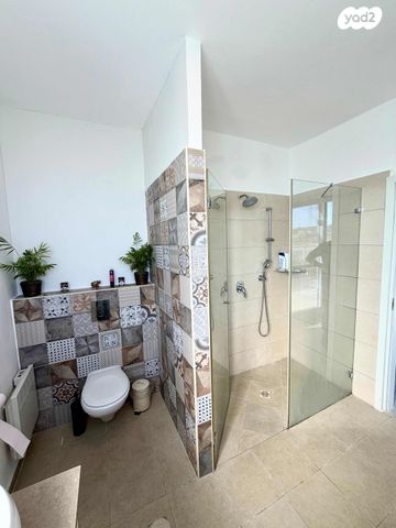 גג/ פנטהאוז, סנסן, צור הדסה