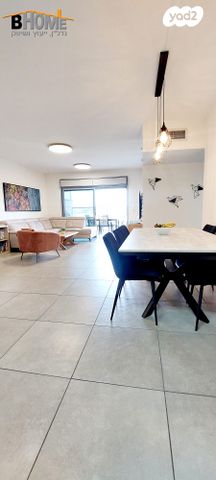 דירה, שדרות יצחק רבין, קדימה צורן