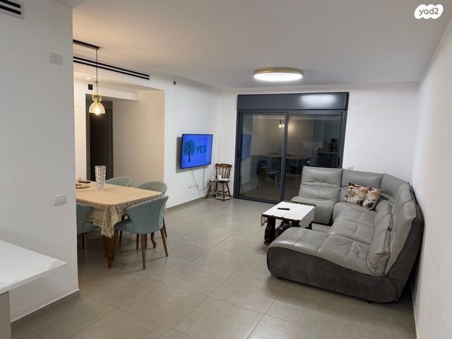 חיים לסקוב 7