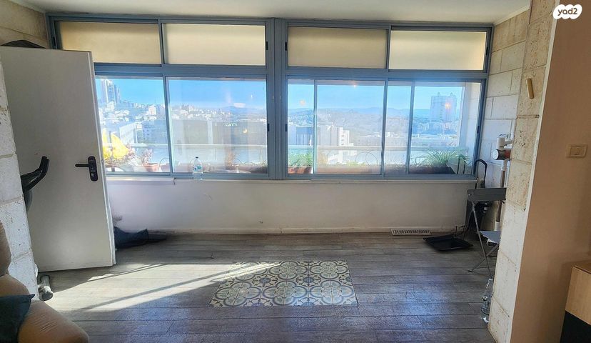 דירה, יגאל ידין, המגינים, מודיעין מכבים רעות