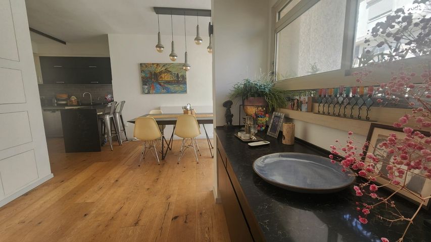 טריפלקס, אחוזה, מרכז דרום, רעננה