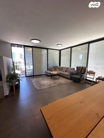 גג/ פנטהאוז, טיומקין, תל אביב יפו