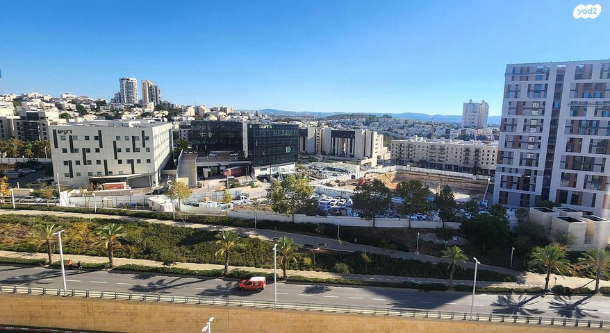 דירה, יגאל ידין, המגינים, מודיעין מכבים רעות