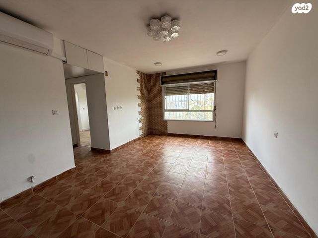 דירה, אהרון לובלין, גני אביב, לוד