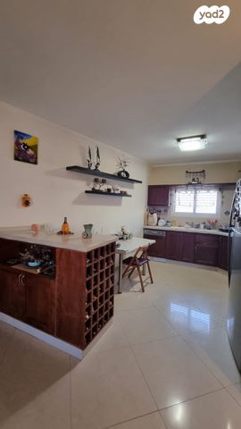 דירה, נחום שריג, רמות הרכס, באר שבע