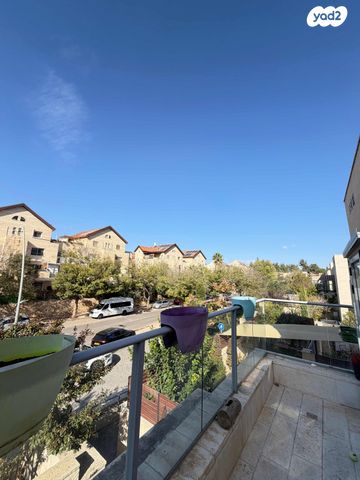 גג/ פנטהאוז, סנסן, צור הדסה