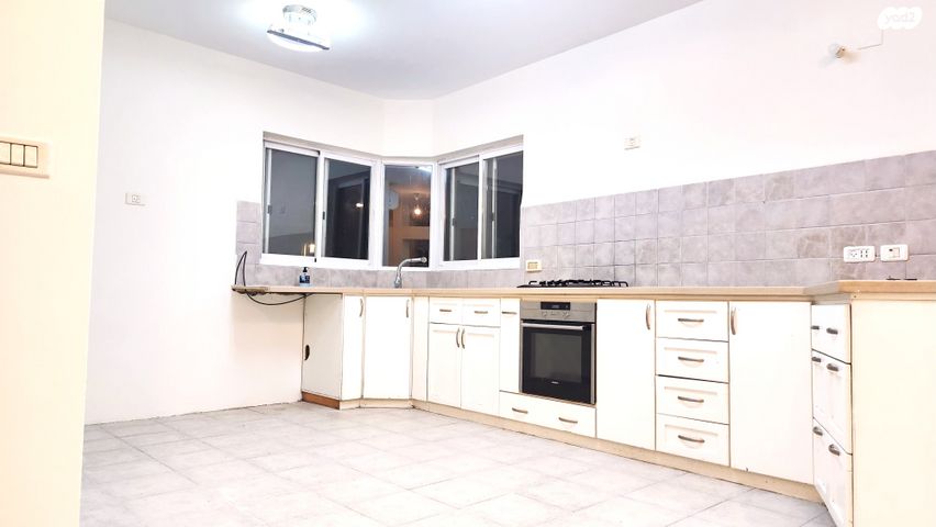 בית פרטי/ קוטג', שרונה