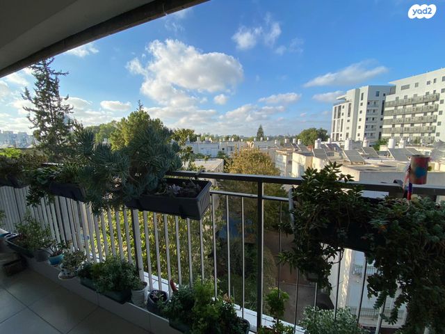 דירה, חרוזים, רמת גן