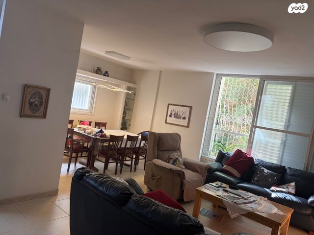 דירה, ראשונים, ראשון לציון