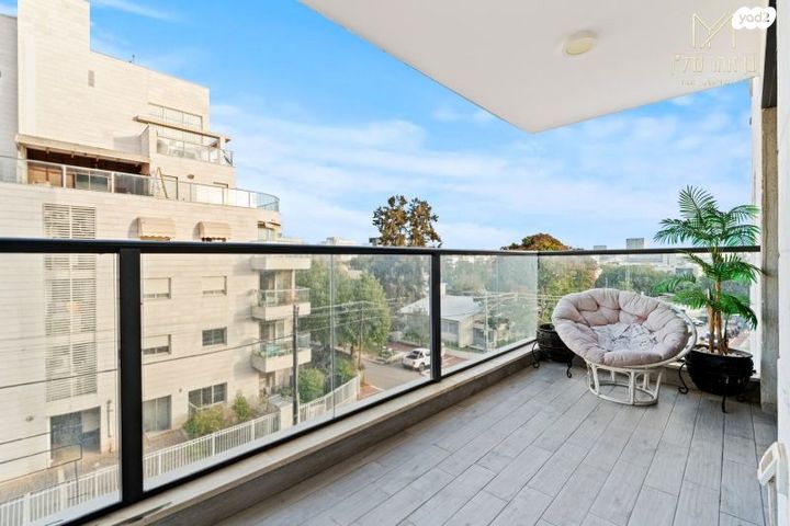 דירה, סוקולוב, מרכז מזרחי, נס ציונה