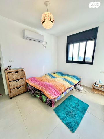 דירה, הרצליה