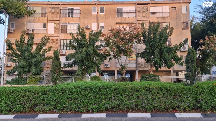 שדרות יוספטל 17