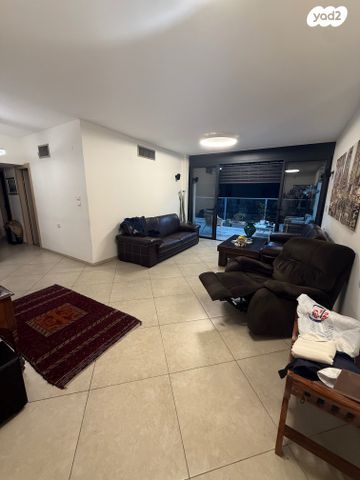 חיל החימוש 8