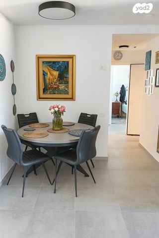 דירה, דרך מנחם בגין 160, מונטיפיורי, הרכבת, תל אביב יפו