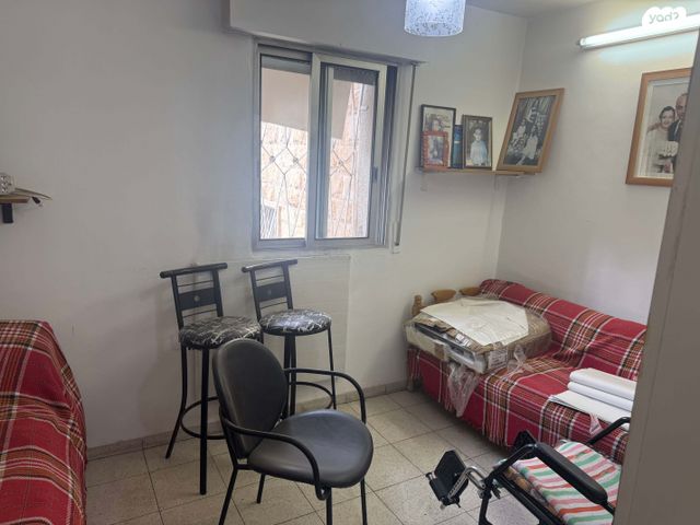 דירה, בר כוכבא 11, הגבעה הצרפתית, גבעת שפירא, ירושלים