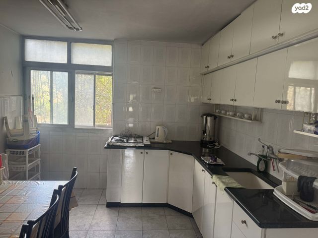 דירה, בר כוכבא 11, הגבעה הצרפתית, גבעת שפירא, ירושלים