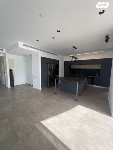 גרציאני יצחק 4