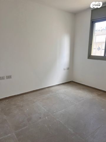 דירה, הפודים 12, נחלת גנים, רמת גן