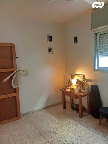 יהושע גיבשטיין 