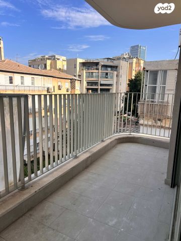 דירה, הפודים 12, נחלת גנים, רמת גן