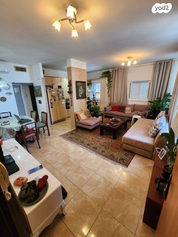 דירה, דרך בן גוריון, בת ים