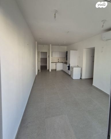 דירה, ליאון בלום, מרכז, קרית עבודה, חולון