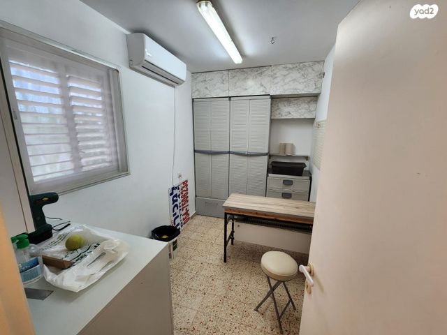 דירה, יצחק גרינבוים, פתח תקווה