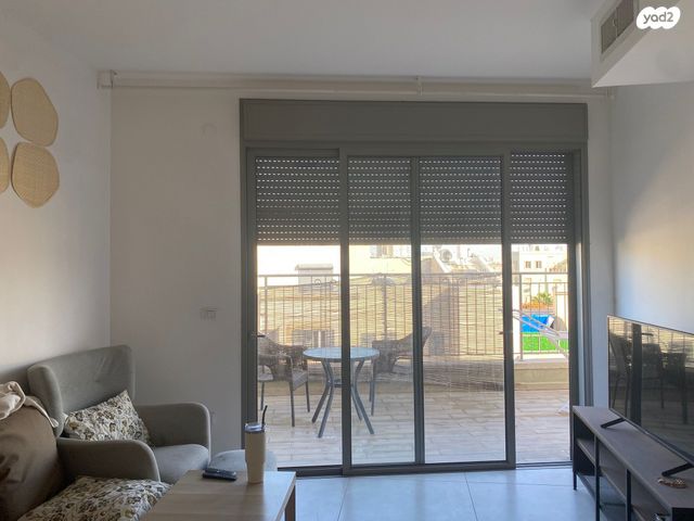 גג/ פנטהאוז, שמואל ירחינאי, צהלון, שיכוני חסכון, תל אביב יפו