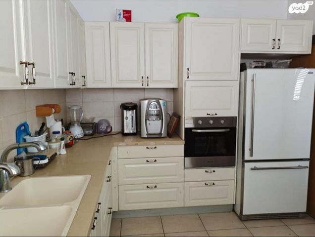 דירה, אחד העם 9, המרכז השקט / מרכז העיר, פתח תקווה