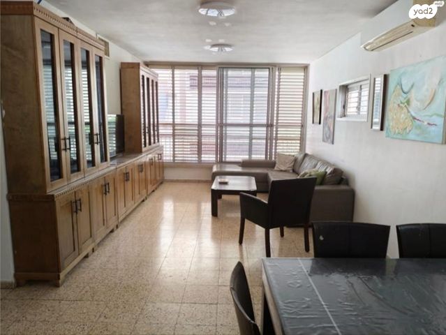 דירה, אחד העם 9, המרכז השקט / מרכז העיר, פתח תקווה